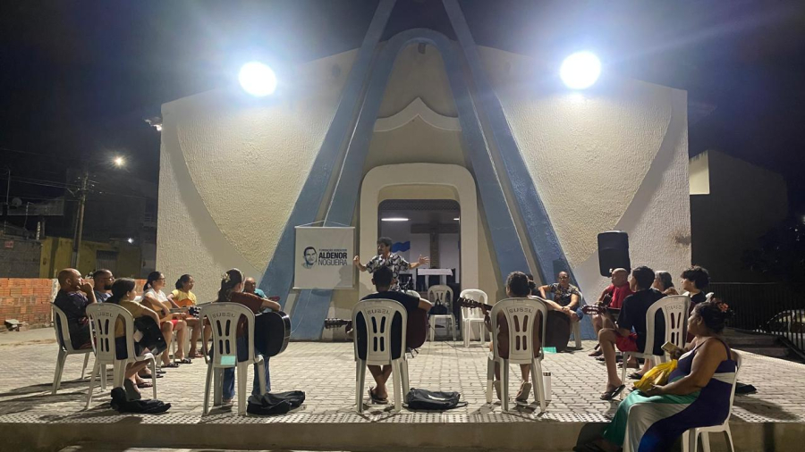 Aulas de Violão têm início na Capela Nossa Senhora Aparecida através de parceria com a Fundação Vereador Aldenor Nogueira